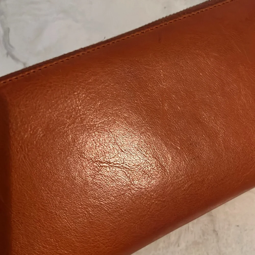 Yves Saint Laurent Burnt Orange Leather Wallet - Picture 5 of 9